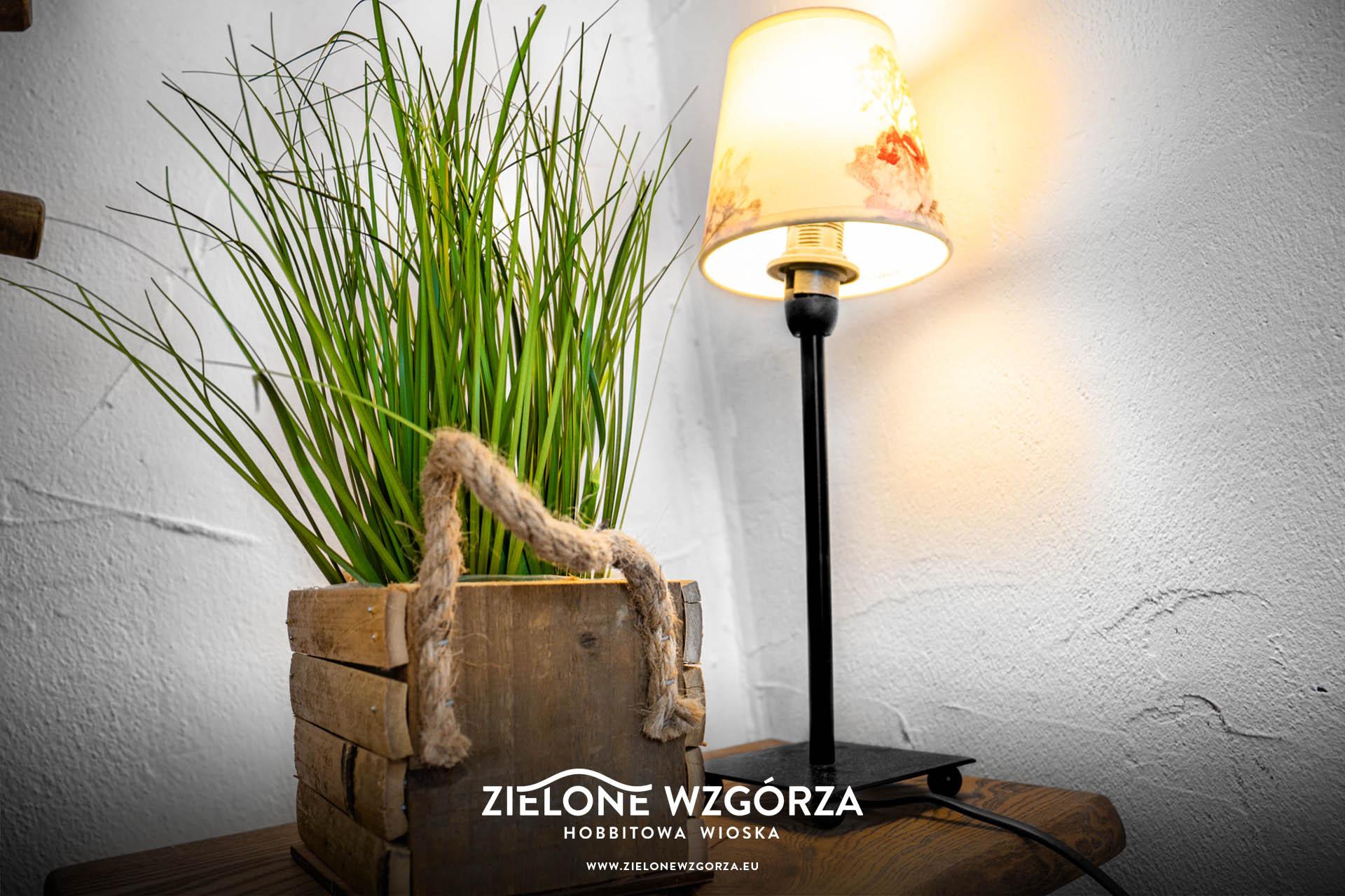 Zielone Wzgórza — Hobbitowe Domki na Kaszubach — ul. Uhlenberga 8A, 83-047 Przywidz — ViaCamp.pl