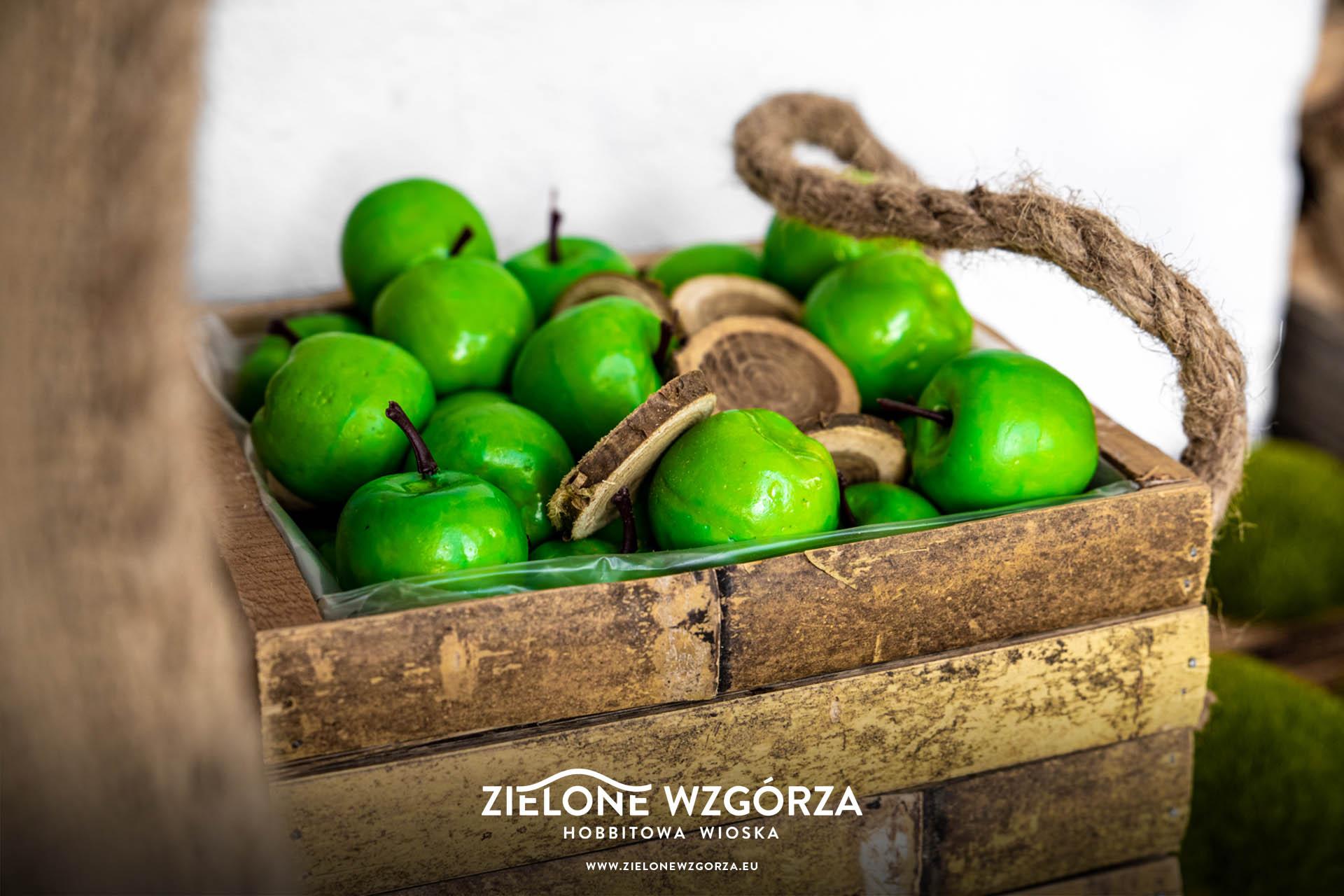 Zielone Wzgórza — Hobbitowe Domki na Kaszubach — ul. Uhlenberga 8A, 83-047 Przywidz — ViaCamp.pl