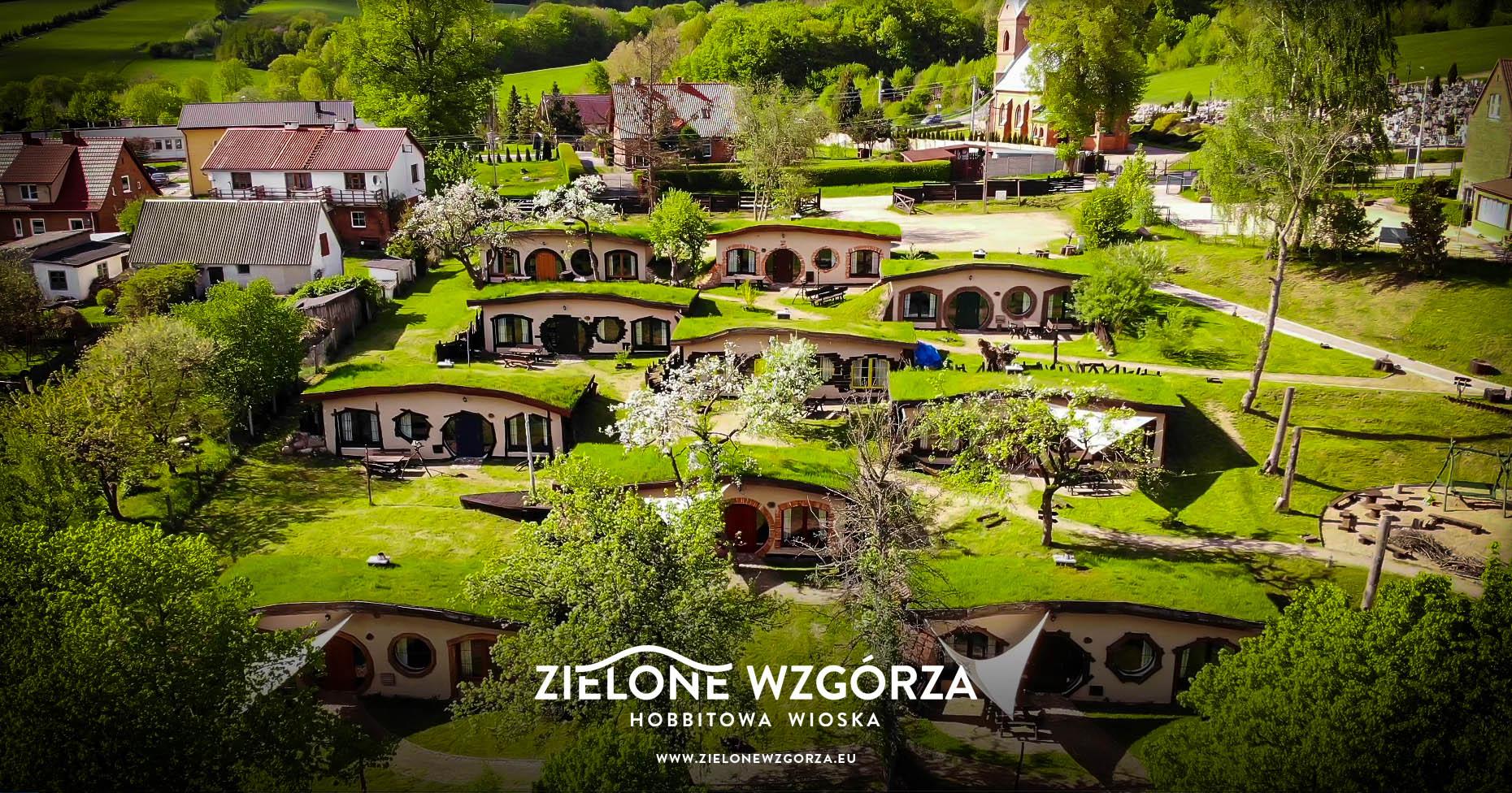 Zielone Wzgórza — Hobbitowe Domki na Kaszubach — ul. Uhlenberga 8A, 83-047 Przywidz — ViaCamp.pl